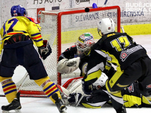 Michal Švihálek nastřelil břevno, krátce nato ale Rok Pajič zvýšil vedení Motoru na 3-0