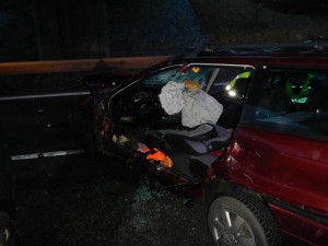 Havarovaná vozidla na obchvatu Veselí nad Lužnicí