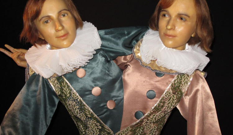 Výstava Katastrofy lidského těla v Obchodním centru Čtyři Dvory