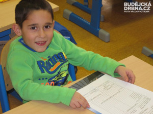 Prvňáčci ze ZŠ Baarova dostali pololetní vysvědčení