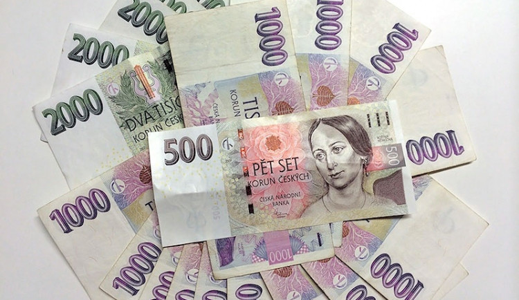 Zaměstnanci jihočeských nemocnic dostanou přidáno