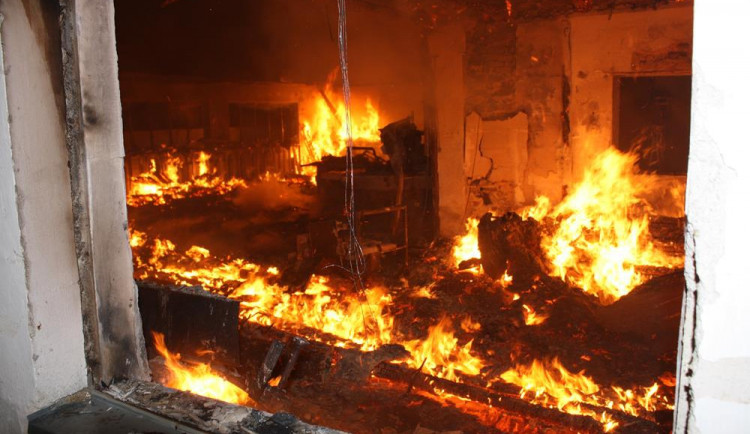 Požár truhlárny v Haklových Dvorech