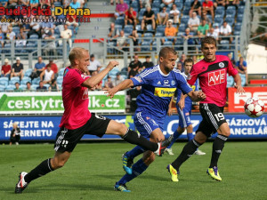 Fotbalové Dynamo získalo na půlroční hostování univerzála Adama Varadiho
