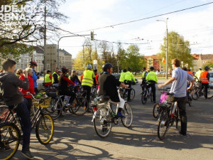 Společný pruh s MHD by mohl být pro cyklisty bezpečnější