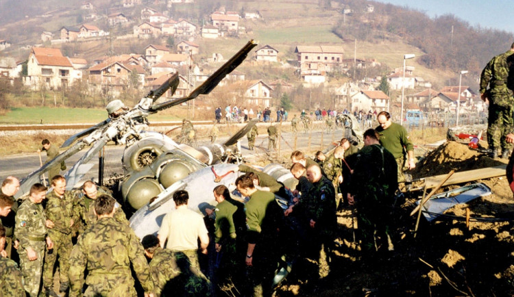 Vrtulník se zřítil ještě na základně v Bosanské Krupě