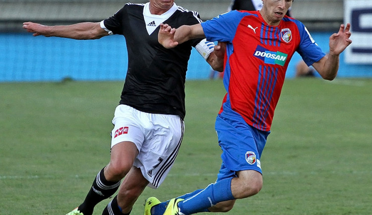 Obrázek vypovídající o utkání proti Plzni. Budějčtí byli vždy o krok za svým protivníkem