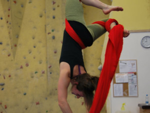 Každý sval našeho těla se na šálách dá do pohybu