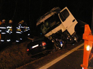 Smrtelná dopravní nehoda u Zárybničné Lhoty