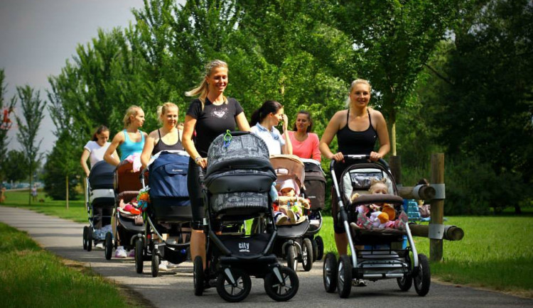 Procházka v pohybu pro aktivní maminky - Strollering®