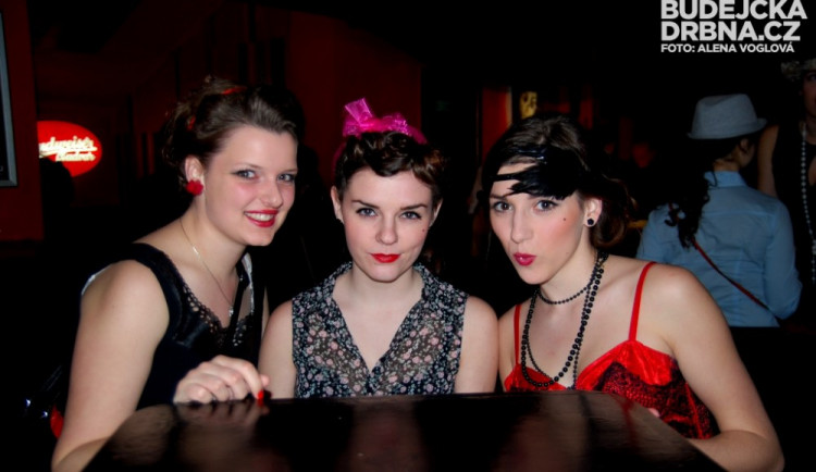 Electroswingovou muzikou žily Budějce už minulý týden