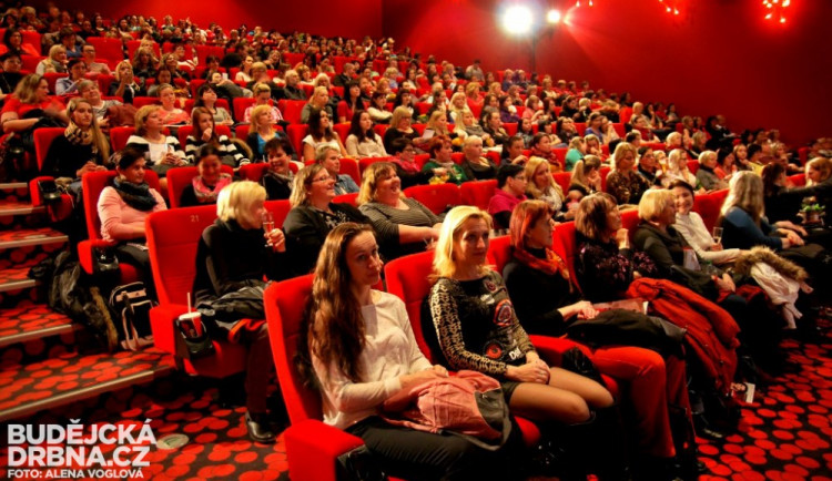 Březnová Dámská jízda byla vyprodaná