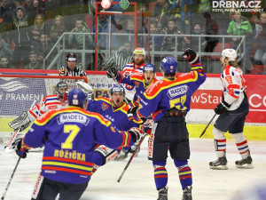 Motor šel do vedení díky přesné trefě Václava Paška