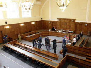 Za vraždu přítele své matky dostal muž z Táborska 25 let vězení
