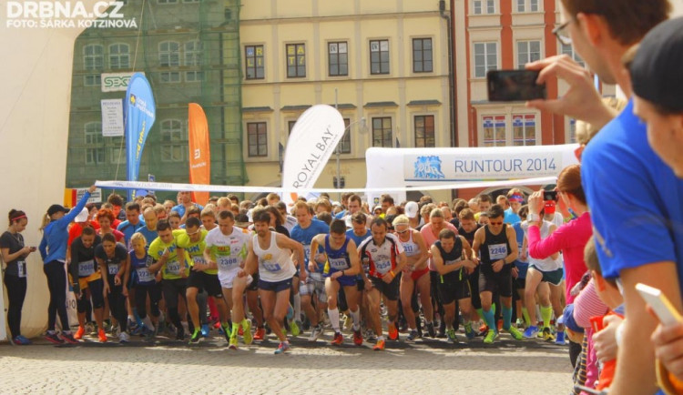 RunTour omezí dopravu v centru města, náměstí se uzavře