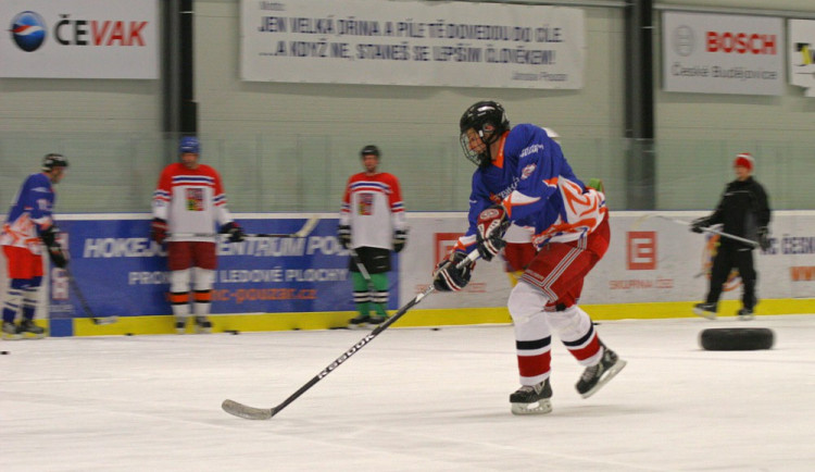 Hokejové centrum Pouzar hostí Rybníkářskou hokejovou ligu