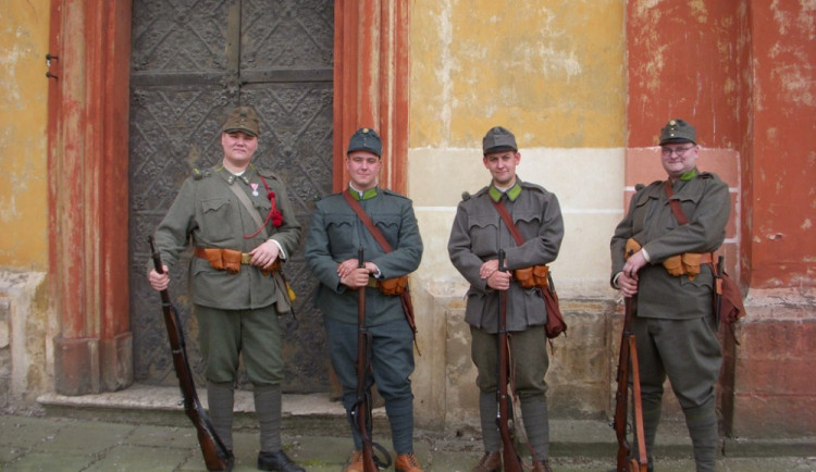 Jednadevadesátníci