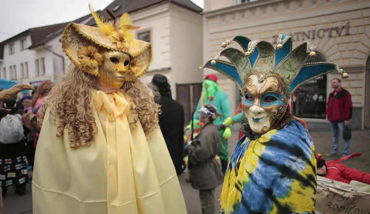 Přijďte za Elvise na festivalový karneval v Přeštěnici