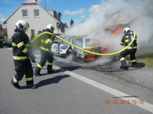 Požár vozidla u Bálkovy Lhoty