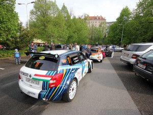Rallye Český Krumlov začíná. Do soutěže se přihlásilo nejvíce posádek od roku 1989