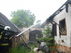 Požár statku v Trhových Svinech
