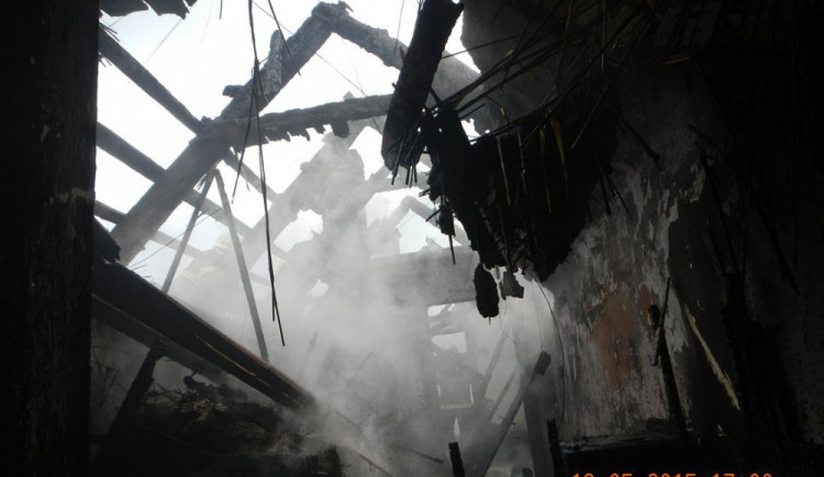 Požár statku v Trhových Svinech