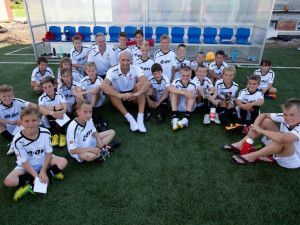 Malí fotbalisté mají už jen dva týdny, aby si vyhráli pobyt na E.ON Fotbalové škole