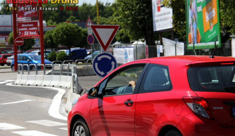 Kvůli koncertu skupiny Kabát bude krátkodobě uzavřena ulice Na Sádkách