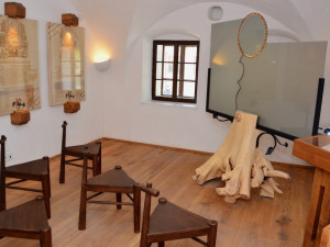 Pohled na vnitřek zrekonstruovaného Husova domku