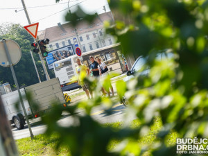 Začala uzavírka Husovy ulice