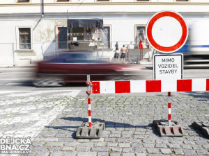 FOTO: Začala uzavírka Husovy ulice