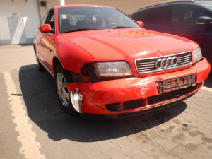 Páteční nehody motorkářů.