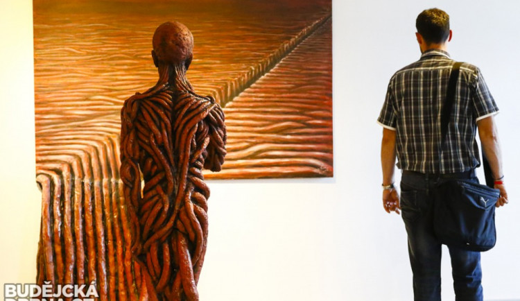 Do Mariánských kasáren se vrací život. Galerie Mariánská otevřela první výstavu