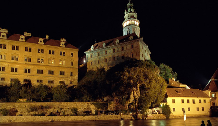 Zámecká kovárna nabízí během srpnových pátků večerní kování