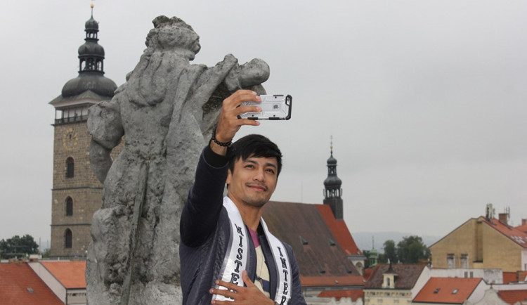 Nejkrásnější muž světa navštívil České Budějovice