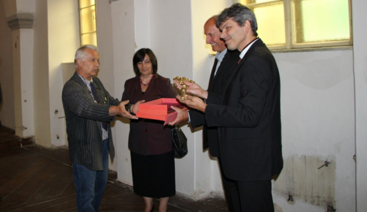 Na zámku v Krumlově začínají budovat Centrum studijních pobytů