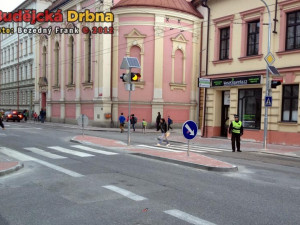 Na bezpečné přecházení dětí přes přechody budou dohlížet i dobrovolníci