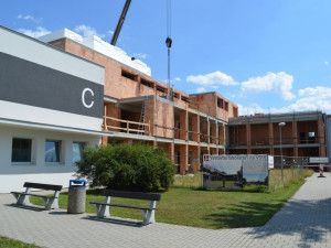 VŠTE letos investuje 100 milionů. Nejvíc do centrálních laboratoří