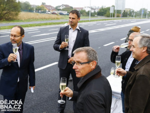 Otevření dalšího úseku zanádražní komunikace