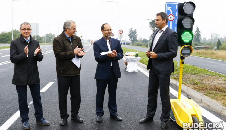 Otevření dalšího úseku zanádražní komunikace