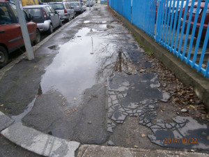 Chodci se dočkají. Novohradská dostane nový chodník