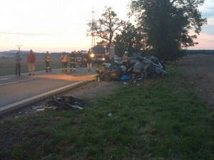Při nehodě u obce Dívčice na Českobudějovicku zemřel člověk