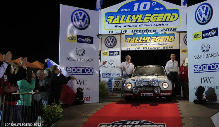Škoda 130 RS týmu ČK motorsport na startovní rampě Rallylegend 2012