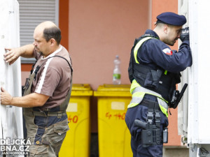 Cvičení policie a armády na hraničním přechodě Dolní Dvoříště