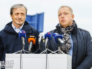 Cvičení policie a armády na hraničním přechodě Dolní Dvoříště