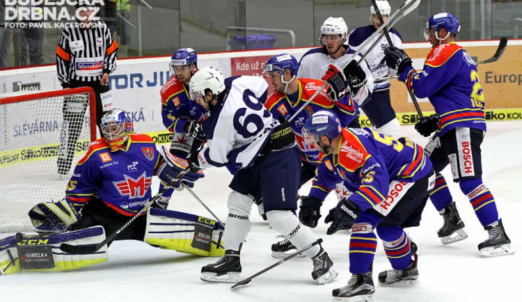 Tento závar v čele s Hanzlem těsně před koncem utkání naštěstí gólem neskončil