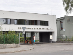 Nemocnice ve Strakonicích ušetří na energiích - zateplila vstupní objekt