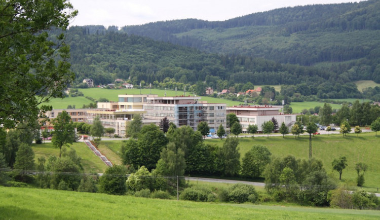 Nemocnice v Prachaticích má stále problémy s vodou