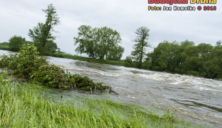 Teplá Vltava v Lenoře je na prvním povodňovém stupni