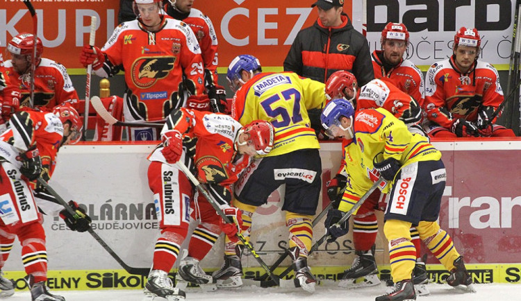 Kam za sportem? Táhne především hokej