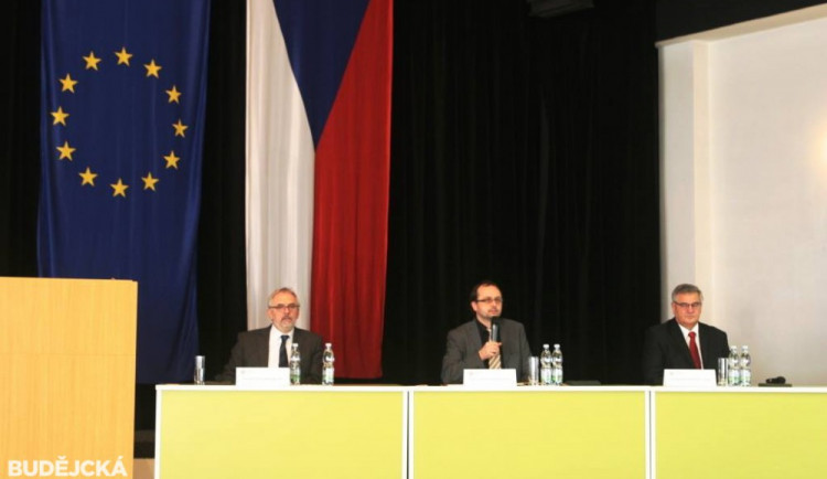 Diskuse v Aule Jihočeské univerzity